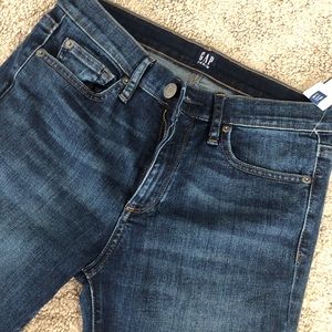 NWT Gap Perfect Boot - Size 29S